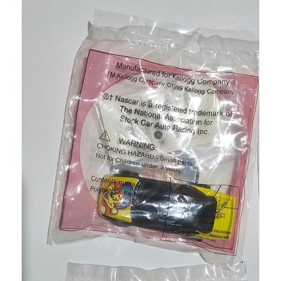 Vtg Lot of 6 1999 Kellogg's NASCAR Terry Labonte Pull N Go #5 Diecast 1:64 Cars - Picture 6 of 7